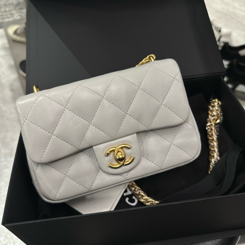 Chanel 25C Mini Coco 淺灰色 愛心金扣 方胖子-1