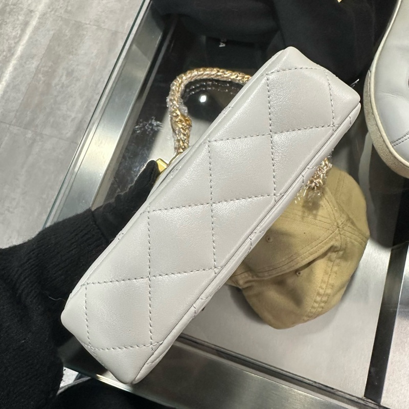 Chanel 25C Mini Coco 淺灰色 愛心金扣 方胖子-4