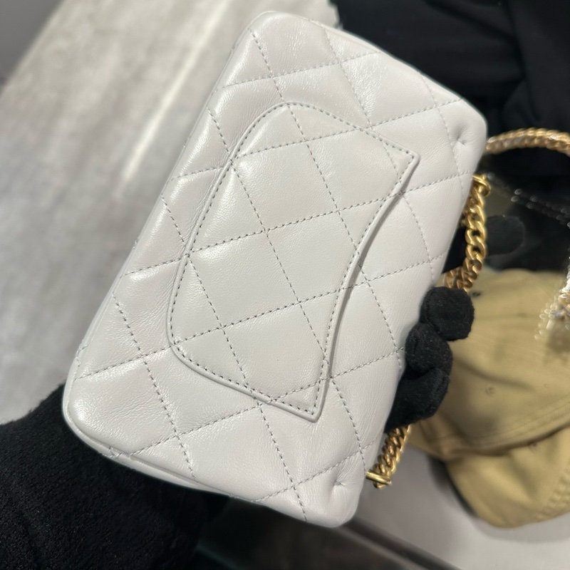 Chanel 25C Mini Coco 淺灰色 愛心金扣 方胖子-5