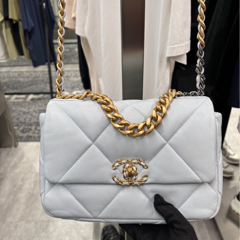 Chanel 19Bag 寶寶藍-0