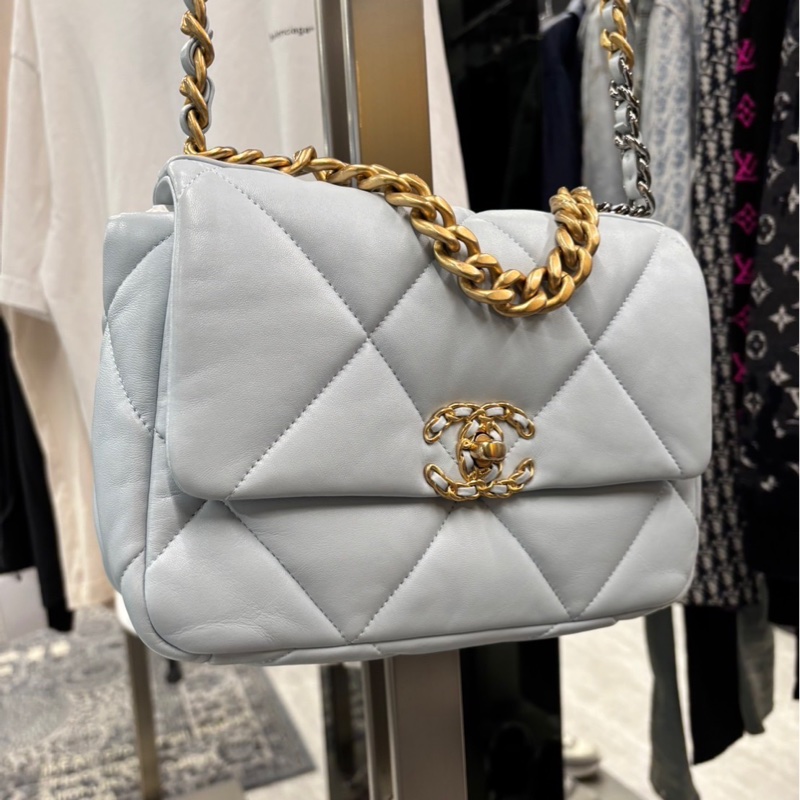 Chanel 19Bag 寶寶藍-1