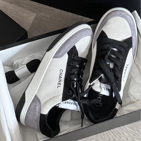 全新香奈兒黑灰色百搭板鞋35.5