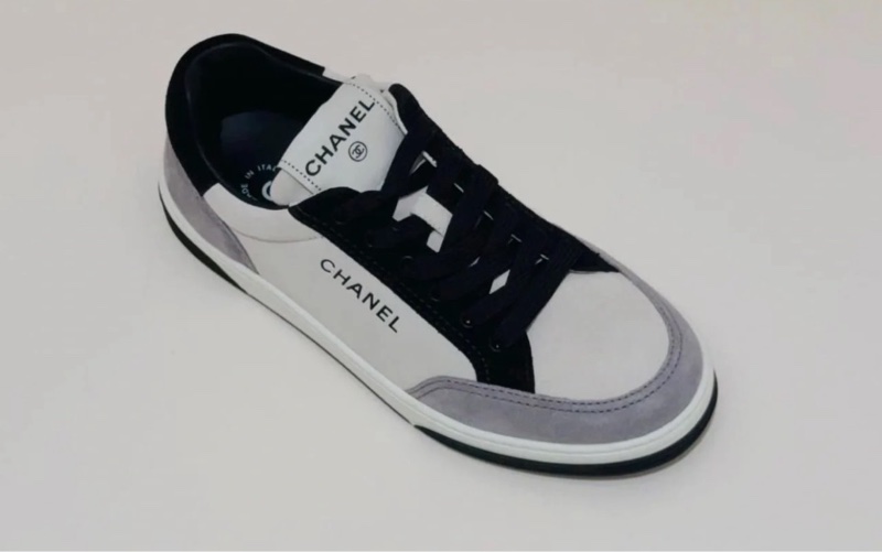 全新香奈兒黑灰色百搭板鞋35.5-4