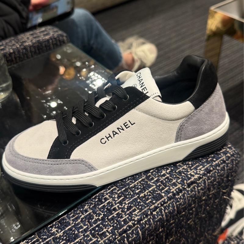 全新香奈兒黑灰色百搭板鞋35.5-5