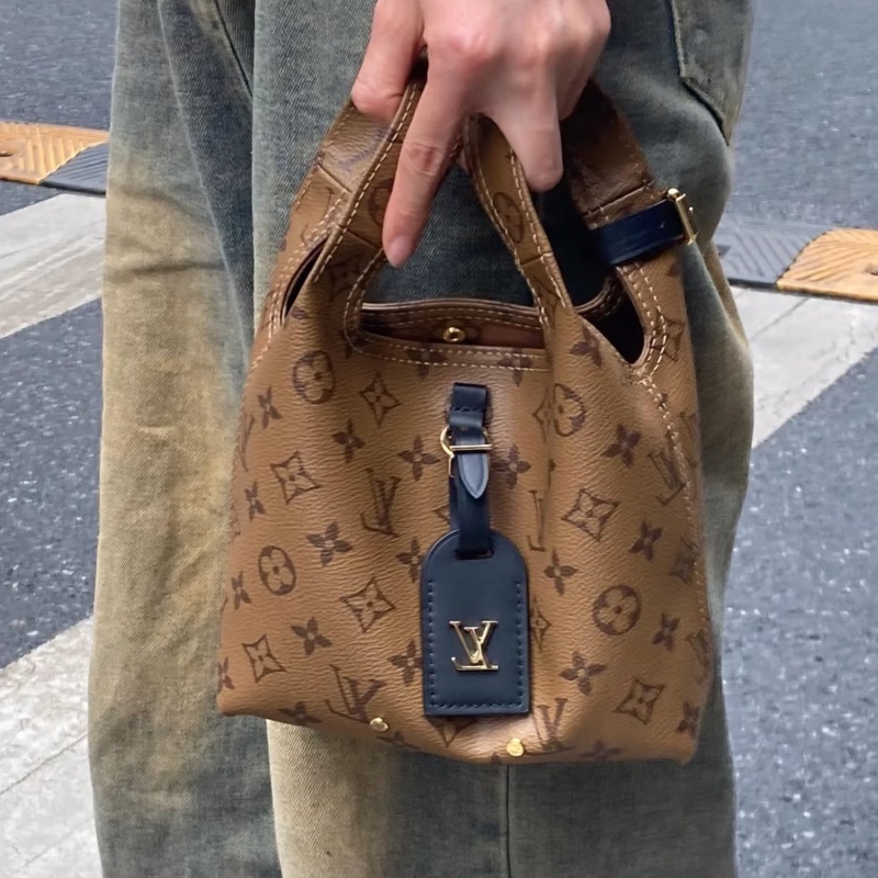 率性日常款🤩99新🈶購證💫Lv路易威登老花AtlantisBB菜籃子手提包-0