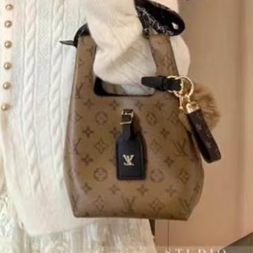 率性日常款🤩99新🈶購證💫Lv路易威登老花AtlantisBB菜籃子手提包-4