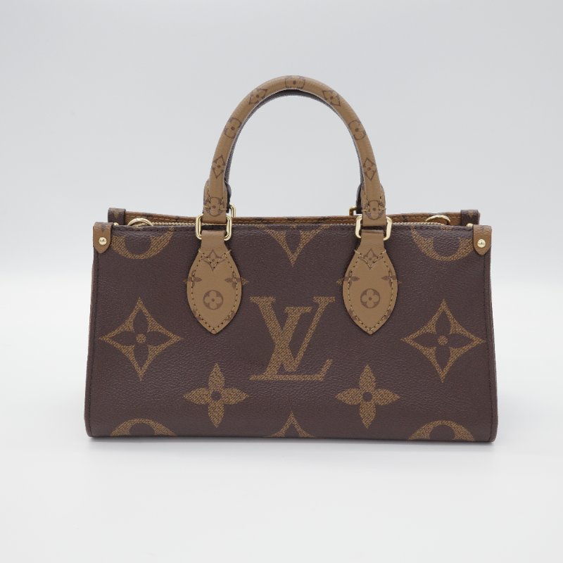 【CP 精選🌟小編推薦】Louis Vuitton 路易威登 On The Go East West Reverse 塗層帆布 雙色手提包 附零錢包 背帶 肩背包｜專櫃 11 萬-1
