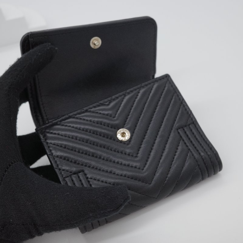 Chanel 香奈兒 Boy 黑色 V字山形紋羊皮 短夾-4