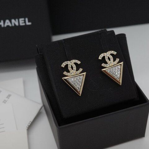 Chanel 香奈兒 金色鍍金 雙 C 水鑽 三角形 針式耳環