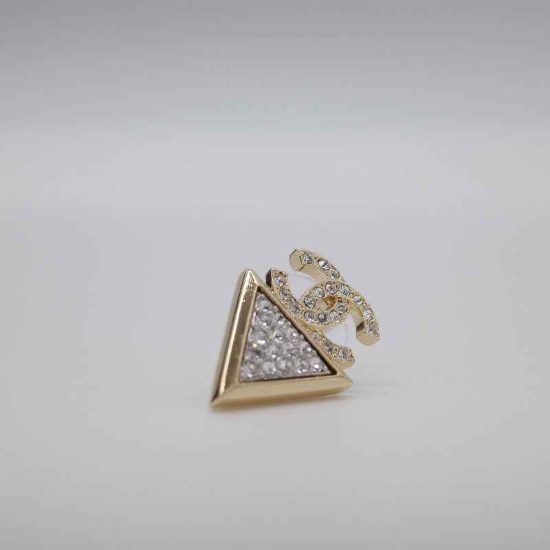 Chanel 香奈兒 金色鍍金 雙 C 水鑽 三角形 針式耳環-5