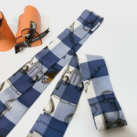 Hermes藍白橙方格馬弦釦圖案單條Twilly