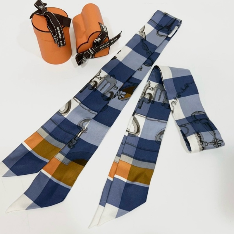 Hermes藍白橙方格馬弦釦圖案單條Twilly-1