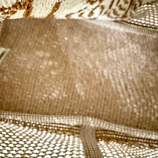 Burberry 大型米白色編織包-9