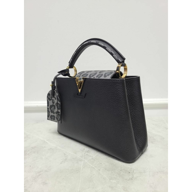 【包稅】LOUIS VUITTON 黑色豹紋Monogram LV Capucines BB肩背包-3