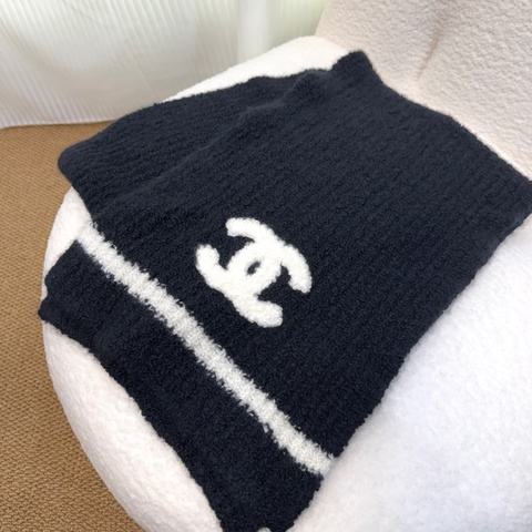 香奈兒Jennie同款圍巾Chanel 23B黑色羊绒雙C長圍巾AA9423