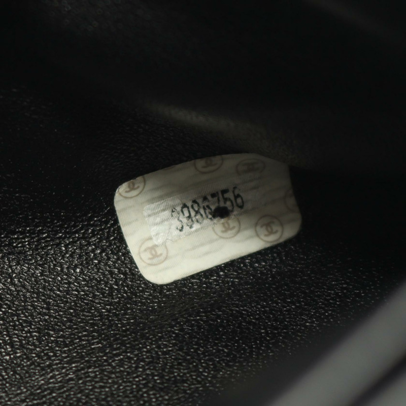 香奈兒 (CHANEL) 絎縫鏈條肩背斜背包，羊皮材質，黑色，金色五金，二手 CC-4