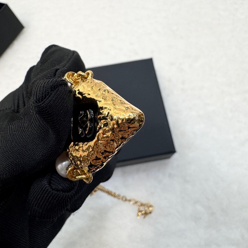 香奈兒黑金熔岩choker Chanel 23K金色復古愛心琺瑯熔岩珍珠項鍊-5