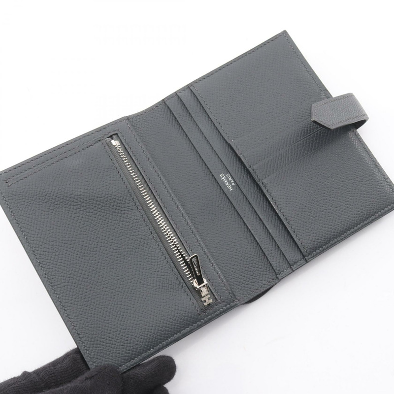 愛馬仕 BEARN 緊湊型雙折皮夾，Epsom 皮革，灰褐色，二手，帶五金配件-2