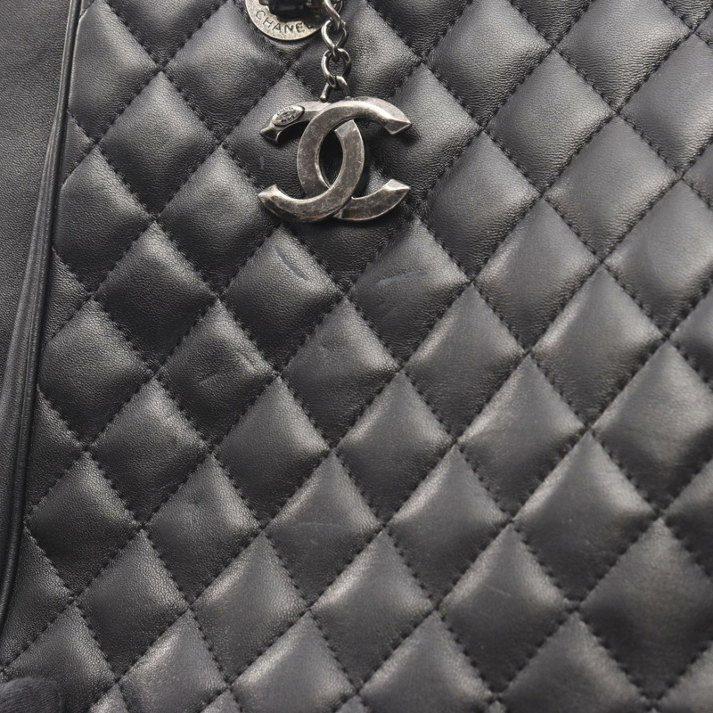 香奈兒 (CHANEL) 絎縫鏈條肩背包，羊皮材質，黑色，二手，女士 Coco CC 標誌-5