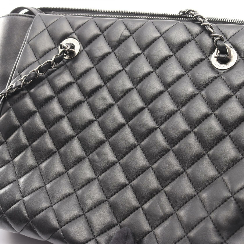 香奈兒 (CHANEL) 絎縫鏈條肩背包，羊皮材質，黑色，二手，女士 Coco CC 標誌-6