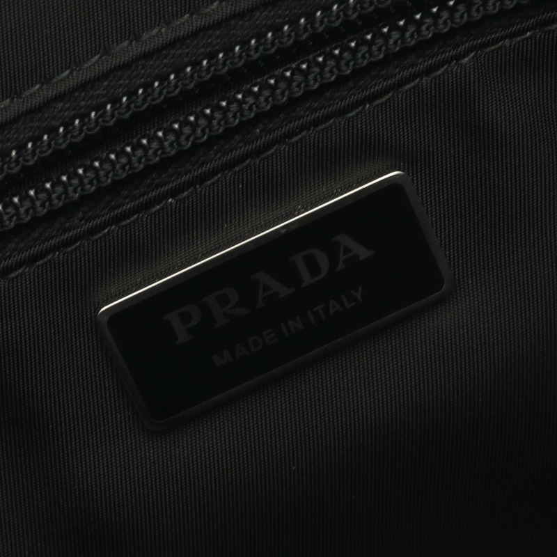 PRADA 中型加墊尼龍斜背單肩包 1BD255 黑色尼龍皮革-3