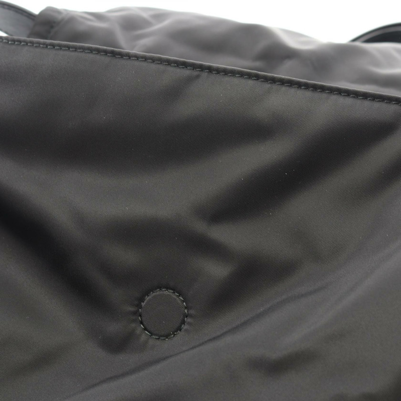 PRADA 中型加墊尼龍斜背單肩包 1BD255 黑色尼龍皮革-5