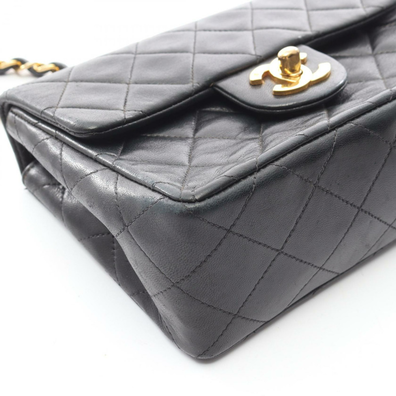 香奈兒迷你絎縫鏈條斜挎包，羊皮材質，黑色，二手，女士款，金色五金-9