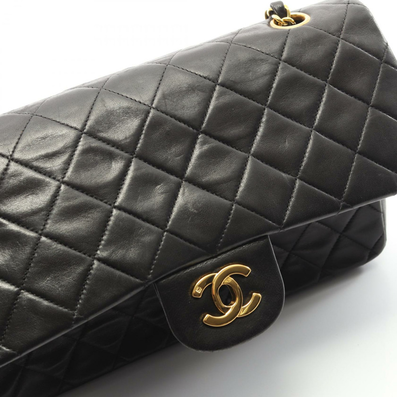 香奈兒 (CHANEL) Matelasse W 翻蓋鏈條單肩背包，羊皮材質，黑色，二手，金色五金，CC-10
