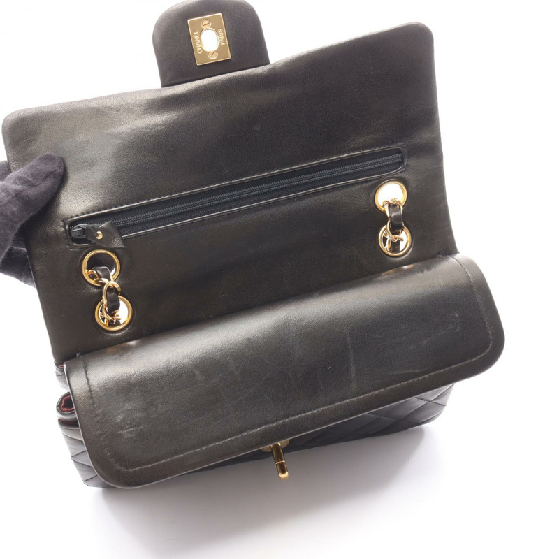 香奈兒 (CHANEL) Matelasse W 翻蓋鏈條單肩背包，羊皮材質，黑色，二手，金色五金-6