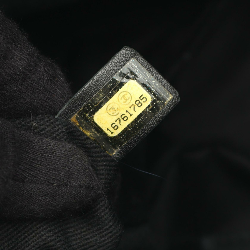 香奈兒 (CHANEL) 絎縫鏈條肩背托特包，粒面小牛皮，黑色，二手，金色五金-4