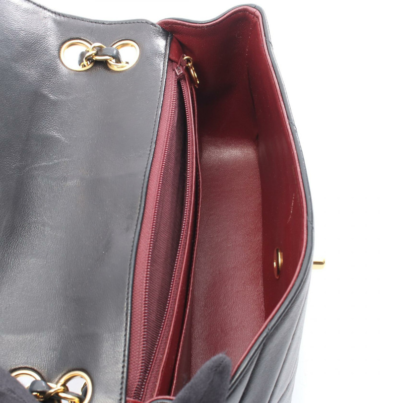 香奈兒斜紋縫線鏈條單肩背包，羊皮材質，黑色，二手，女士款，金色五金配件-2