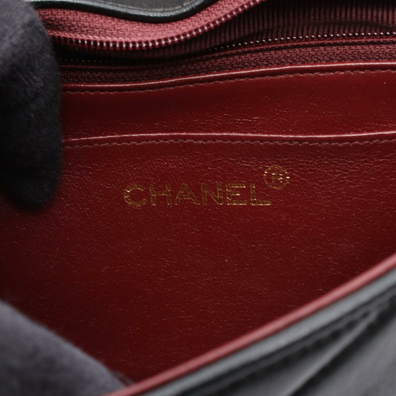 香奈兒斜紋縫線鏈條單肩背包，羊皮材質，黑色，二手，女士款，金色五金配件-3