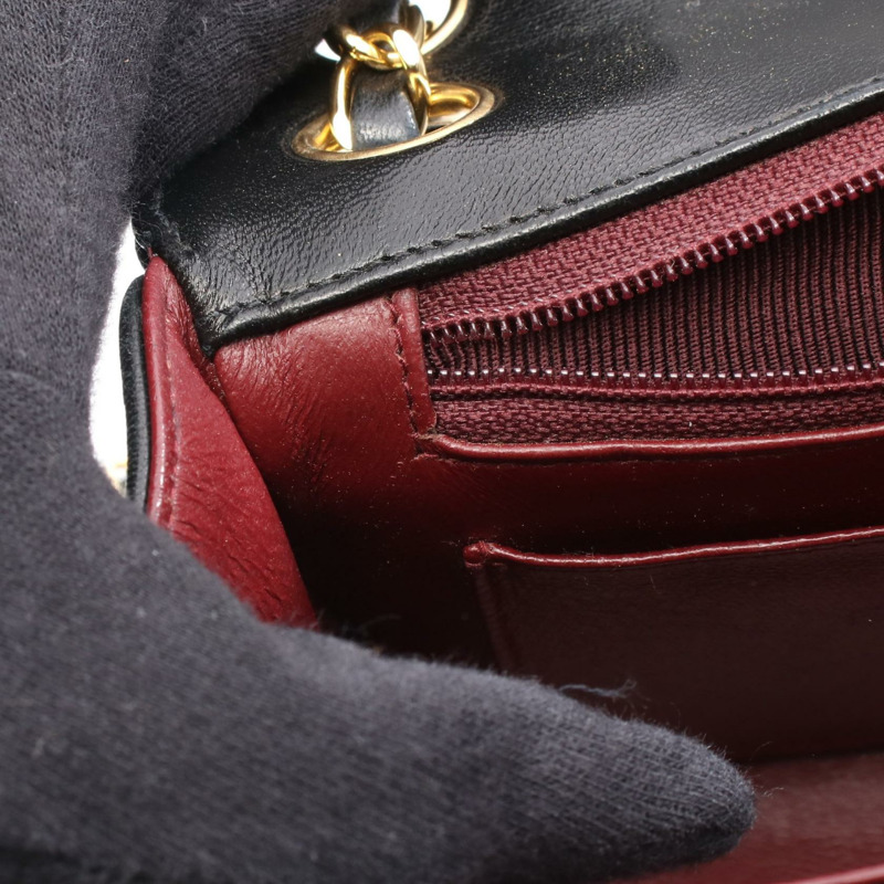 香奈兒斜紋縫線鏈條單肩背包，羊皮材質，黑色，二手，女士款，金色五金配件-5