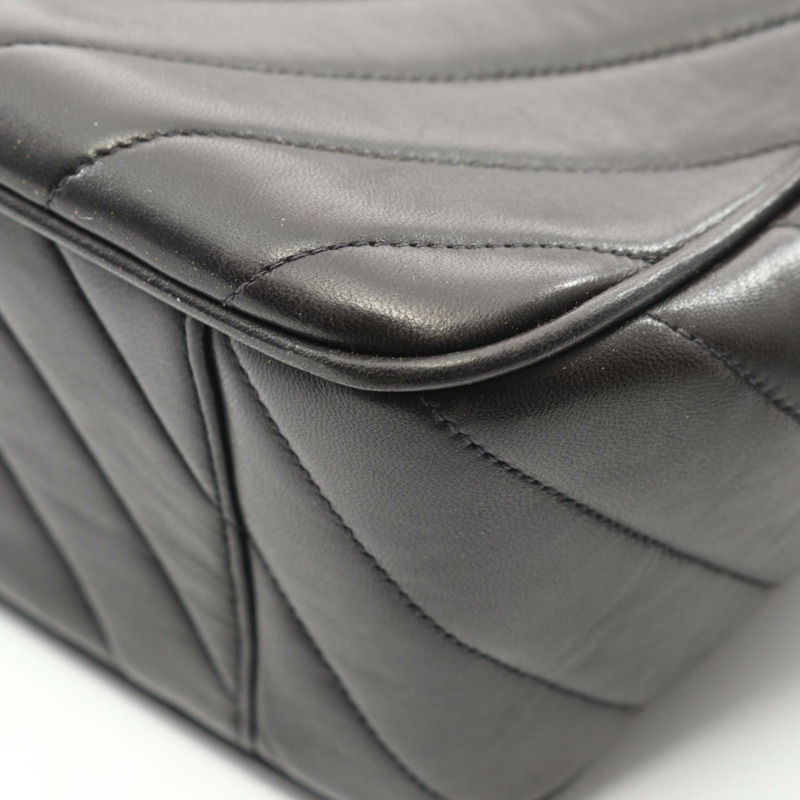 香奈兒 (CHANEL) 人字紋 V 字縫線鏈條單肩手提包，羊皮材質，黑色，金色五金，二手女款-7