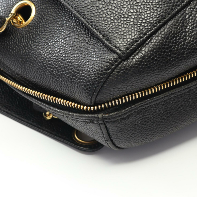 香奈兒 COCO 標誌鏈單背包，粒面小牛皮，黑色，金色五金，二手 CC-7