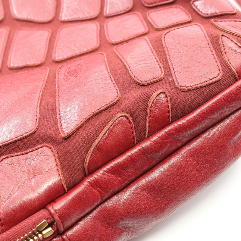 香奈兒 COCO 標誌單肩斜背包，羊皮帆布，波爾多紅，金色五金，二手-9