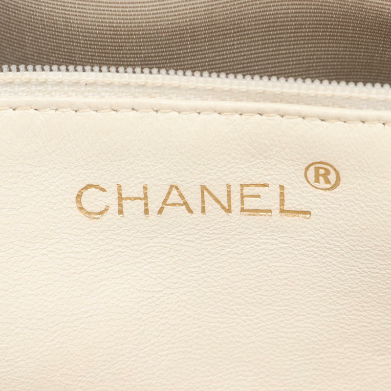 香奈兒 (CHANEL) 絎縫鏈條肩背包 白色皮革 GHW 二手 女士 CC-3