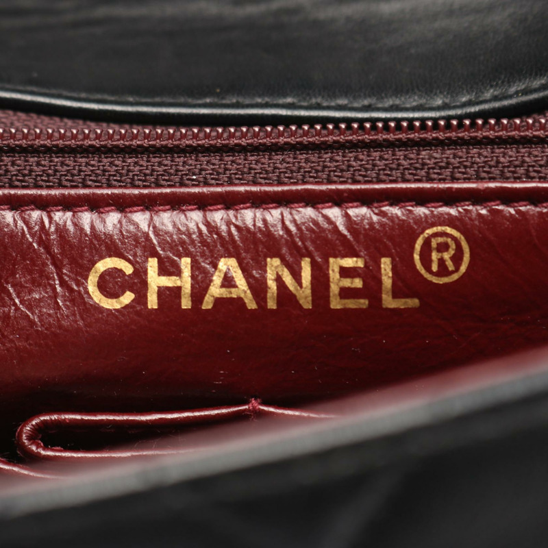 香奈兒 (CHANEL) 迷你絎縫 20 鏈條肩背斜背包，黑色皮革，金色五金，二手 CC-3