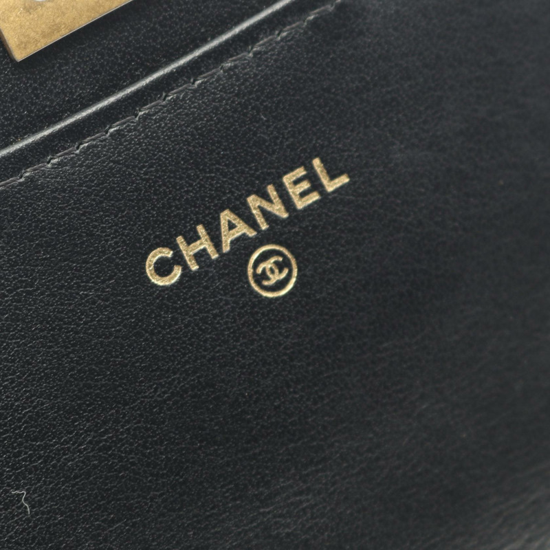 香奈兒 2.55 Matelasse 迷你鏈條斜背包 A70793 小牛皮 BK GHW-3