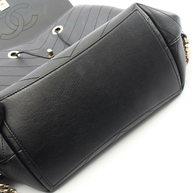香奈兒 V 字縫鏈條雙肩包，羊皮材質，黑色，金色五金，二手，女士，CC 標誌，Coco Mark-7