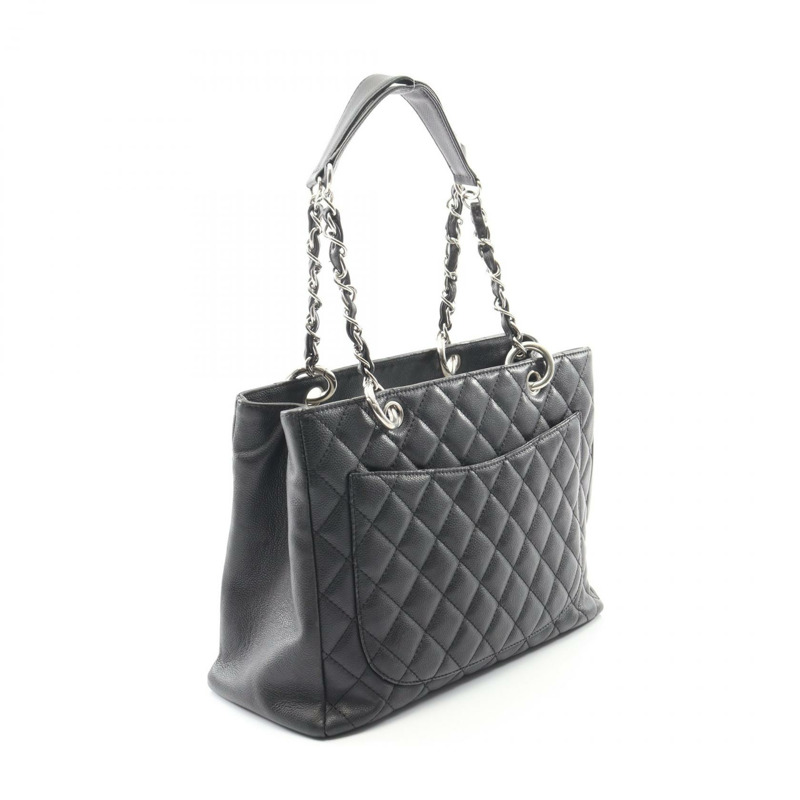 香奈兒 (CHANEL) Matelasse Grand Shopping GST 鏈條肩背包，黑色皮革，銀色金屬扣-1