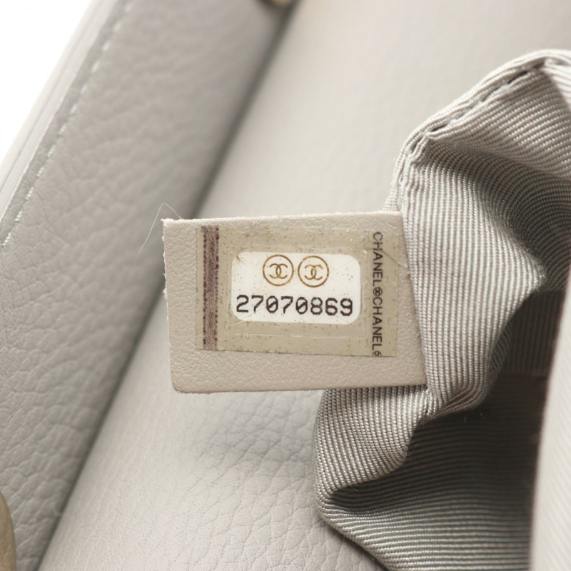 香奈兒 (CHANEL) 絎縫鏈條肩背手提包，灰色皮革，金色五金，二手，女士 CC-4