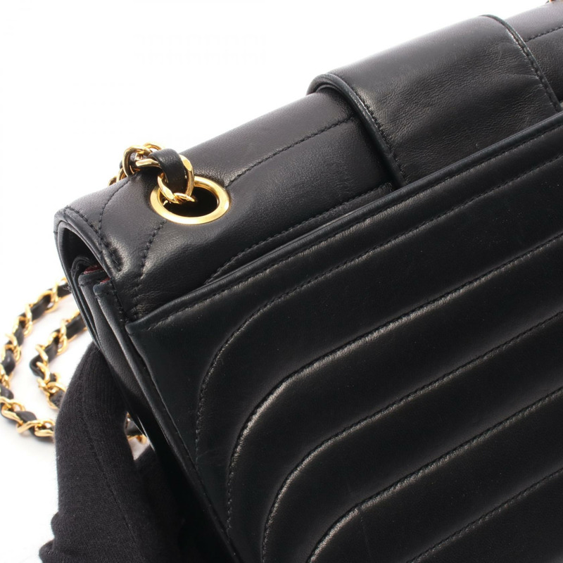 香奈兒 Mademoiselle 鏈條肩背包，羊皮材質，黑色，金色五金，二手，女士 CC-9