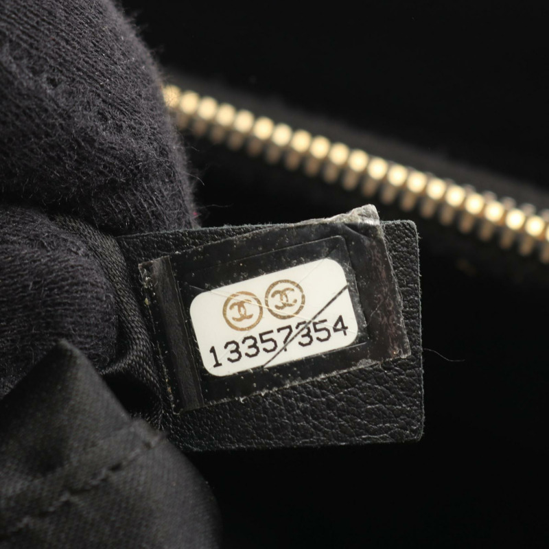 香奈兒 (CHANEL) Matelasse Grand Shopping GST 肩背手提包，黑色皮革，二手，金色五金，CC-4