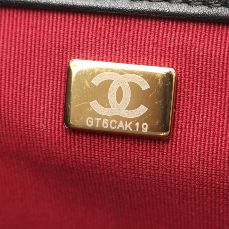 香奈兒 (CHANEL) 絎縫鏈條肩背包，羊皮材質，黑色，金色五金，二手，女士款 CC-4