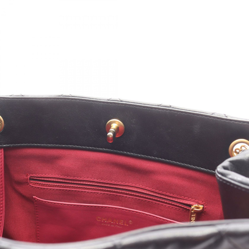 香奈兒 (CHANEL) 絎縫鏈條肩背包，羊皮材質，黑色，金色五金，二手，女士款 CC-8