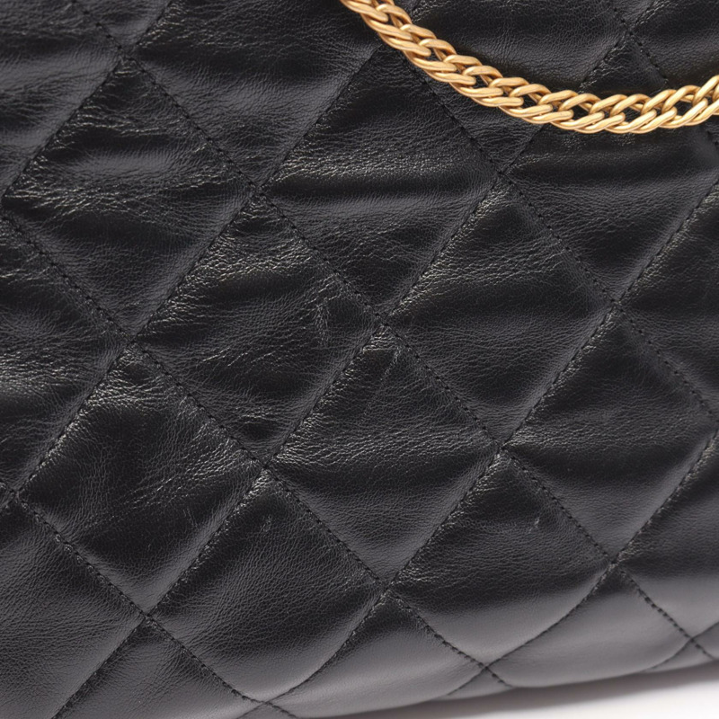 香奈兒 (CHANEL) 絎縫鏈條肩背包，羊皮材質，黑色，金色五金，二手，女士款 CC-11