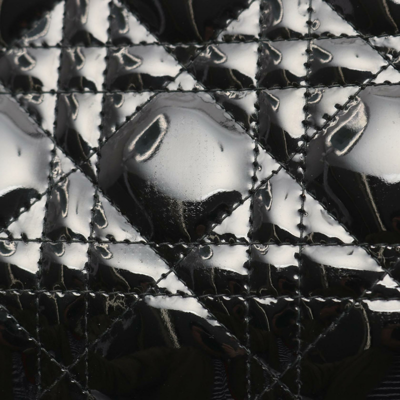 Dior LADY DIOR 黑色漆皮單肩手提包，二手女款，附金色五金配件-6