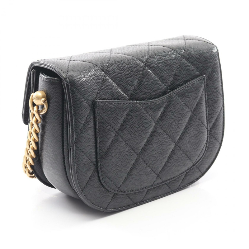 香奈兒 (CHANEL) 絎縫鏈條肩挎包，小牛皮材質，黑色，金色五金，二手女款-1