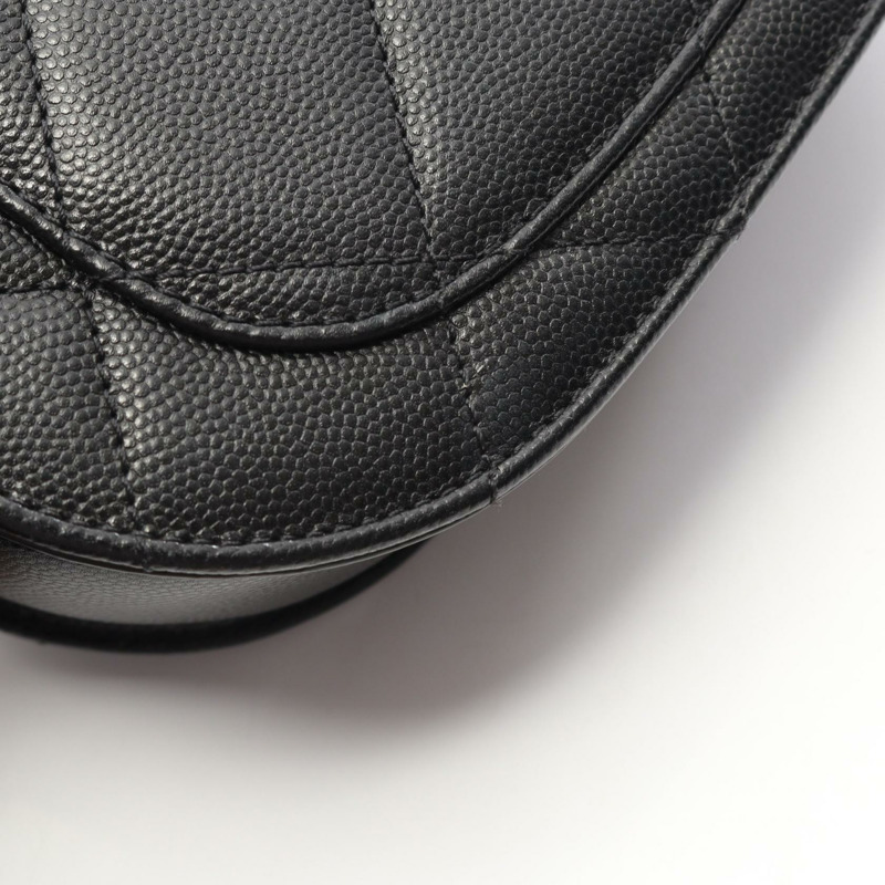 香奈兒 (CHANEL) 絎縫鏈條肩挎包，小牛皮材質，黑色，金色五金，二手女款-6